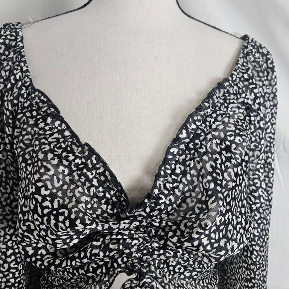 ILLA ILLA L Top Womens Large Black White Ruched Long Sleeve Sheer Smocked Blouse - Picture 4 of 8